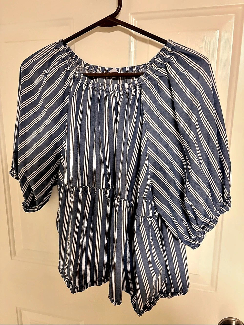 Old Navy Striped babydoll swing blouse in Blue & White Size XL